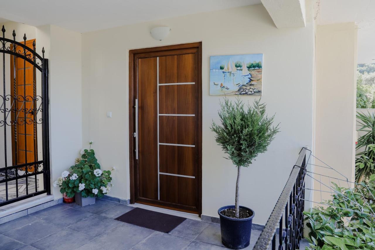 Endless Blue Apartment Palaiontsiflikion Exterior photo